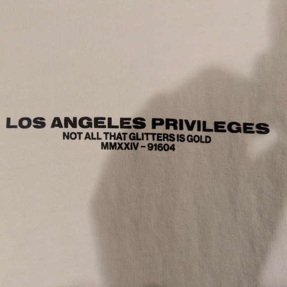 Los Angeles Privileges Oversized Graphic Tee - Picture 7 of 8
